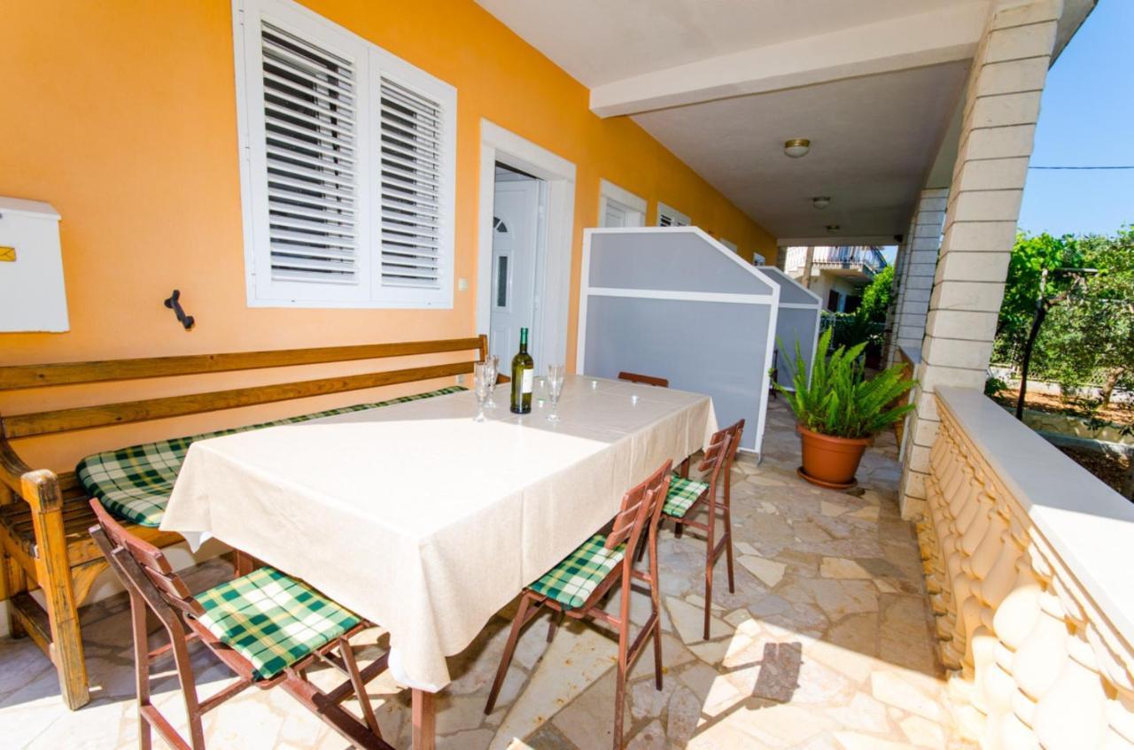 טרוגיר Apartments Ivana מראה חיצוני תמונה